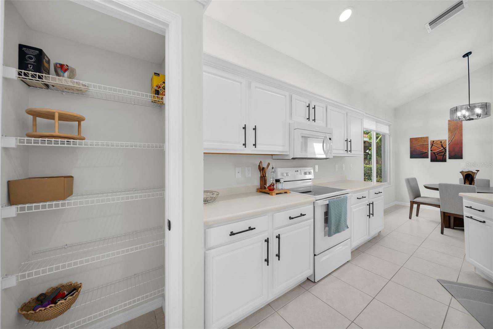 Image 8 of 50 For 8864 Ventura Way