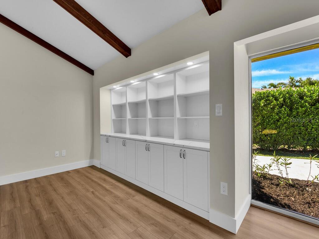 Image 5 of 44 For 491 Cypress Way E