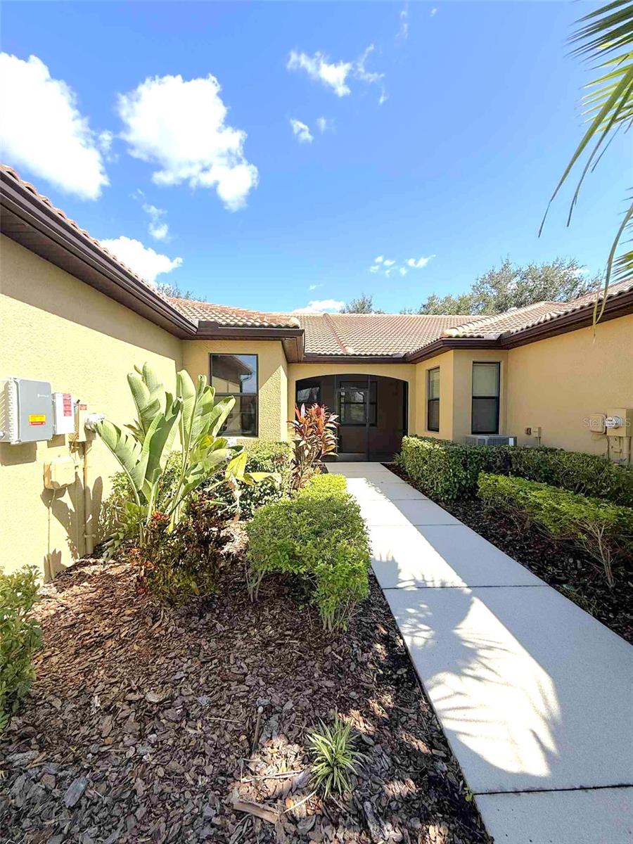 Image 7 of 97 For 2594 Oswego Drive
