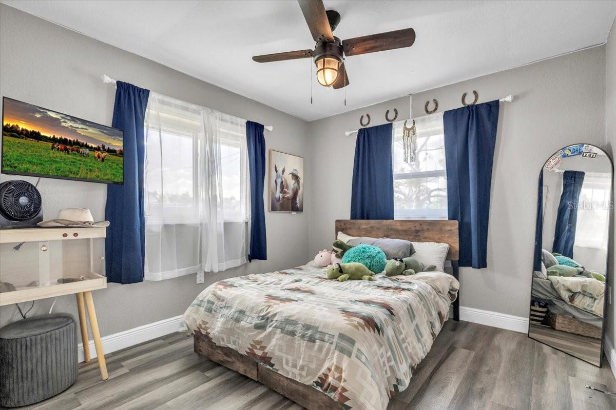 Image 21 of 36 For 30049 Balsam Boulevard