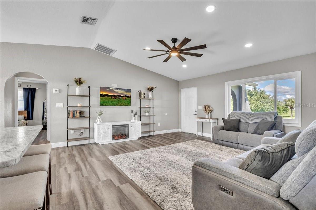 Image 5 of 36 For 30049 Balsam Boulevard