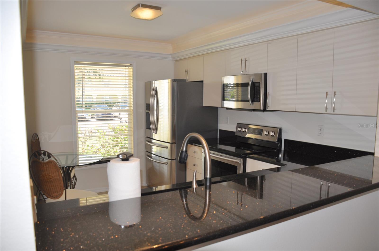 Image 10 of 42 For 4000 Bal Harbor Boulevard 214