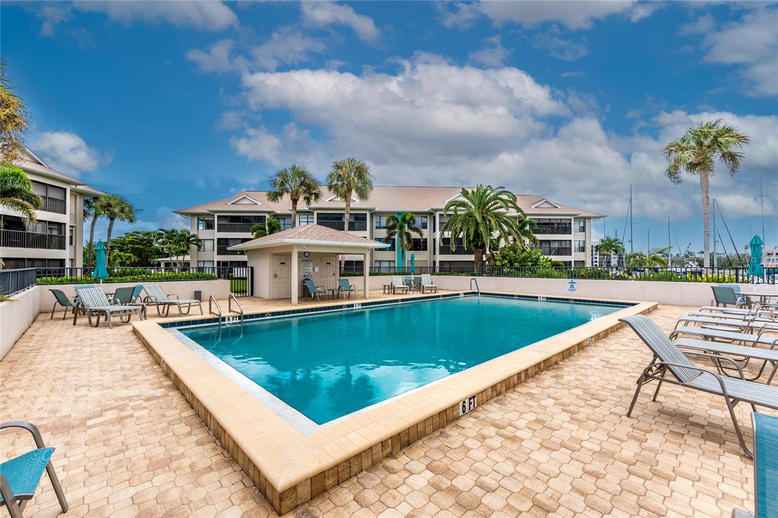 Image 39 of 53 For 3255 Sugarloaf Key Road 34b