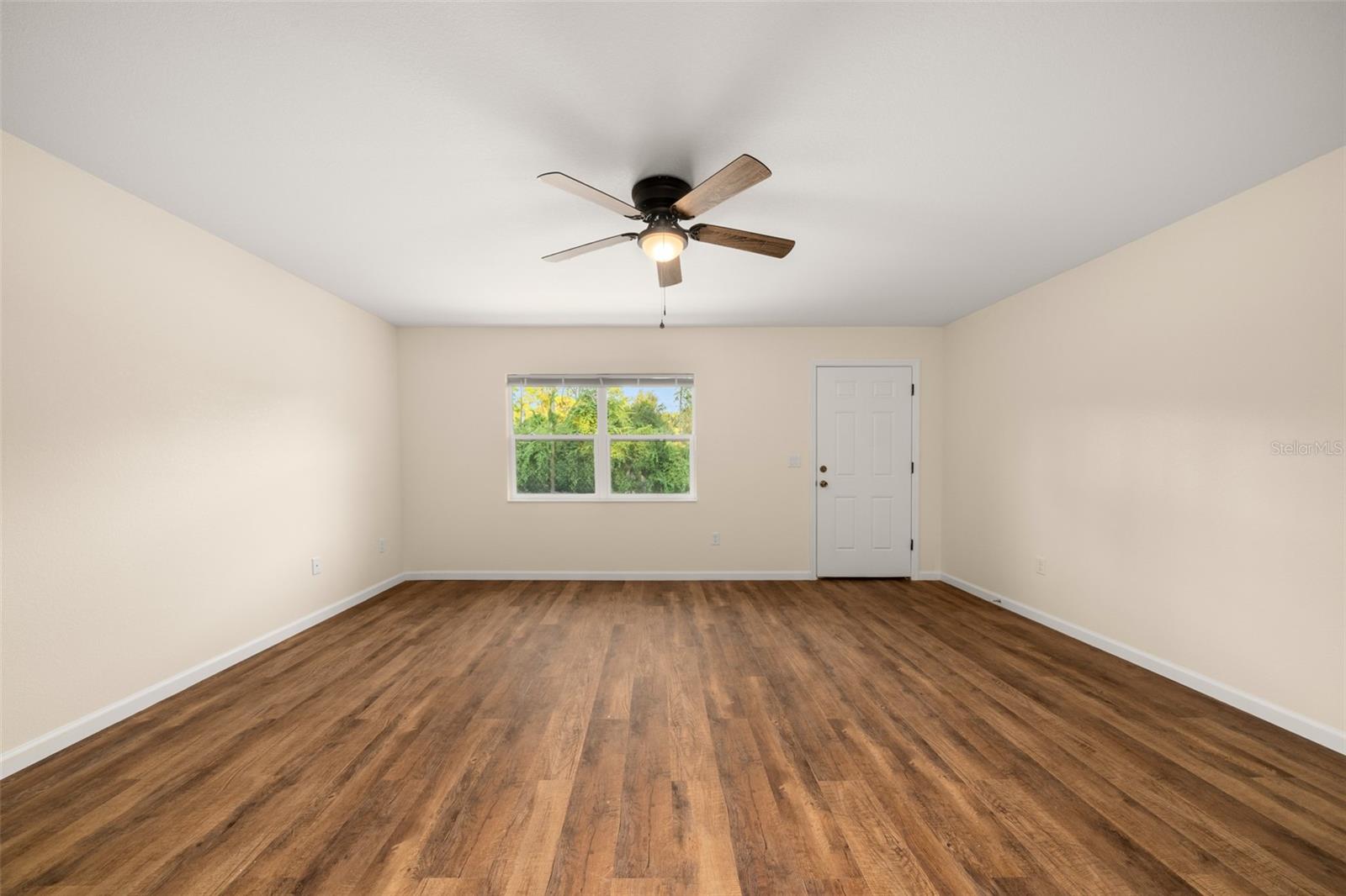 Image 12 of 40 For 1100 Redbird Street