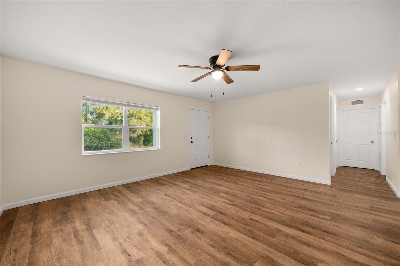 Image 13 of 40 For 1100 Redbird Street