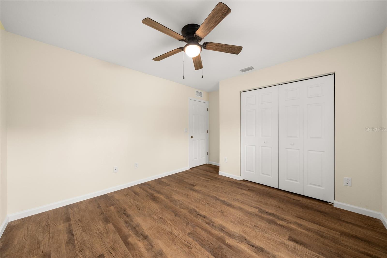 Image 24 of 40 For 1100 Redbird Street