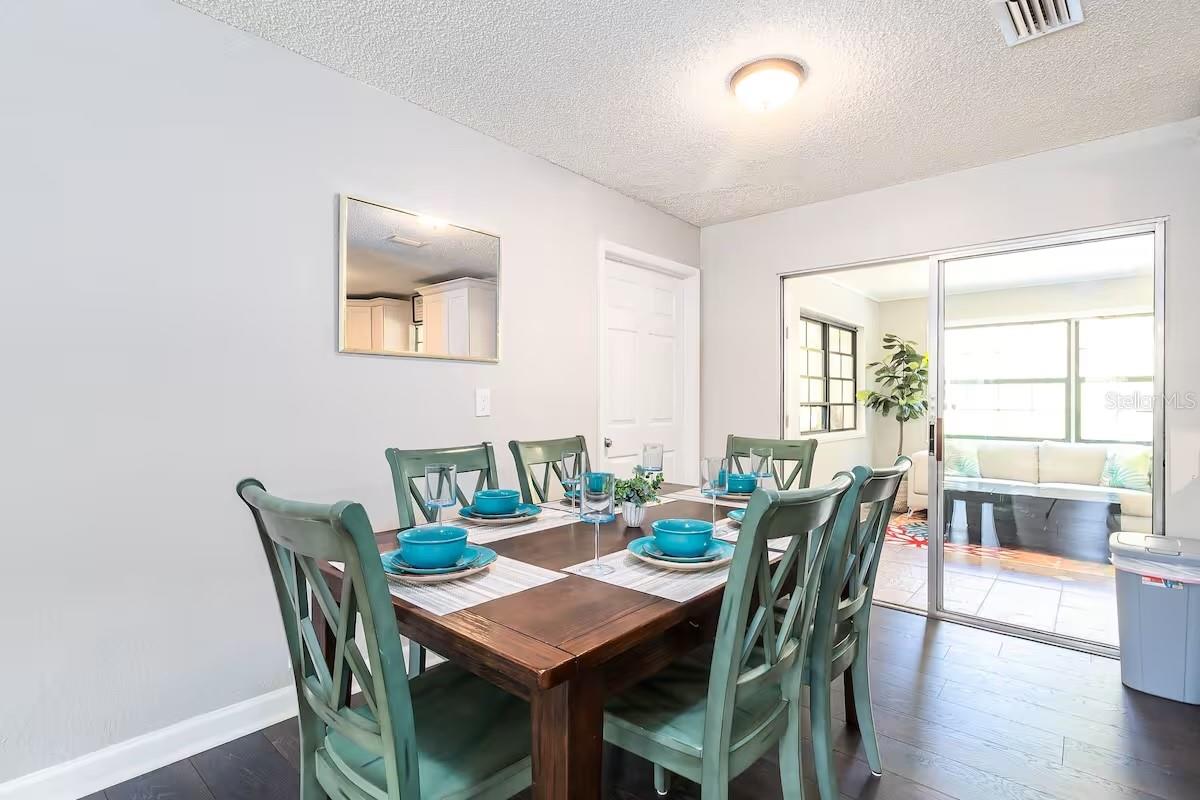 Image 11 of 18 For 3173 Cranberry Boulevard