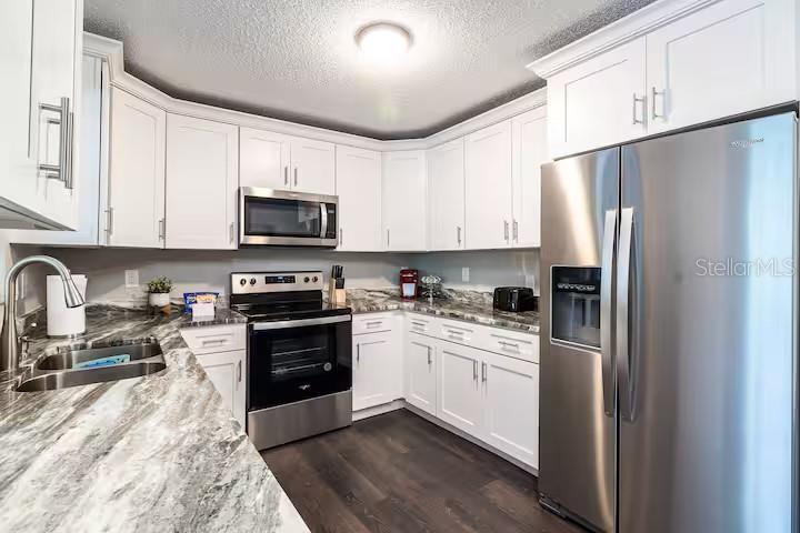 Image 5 of 18 For 3173 Cranberry Boulevard