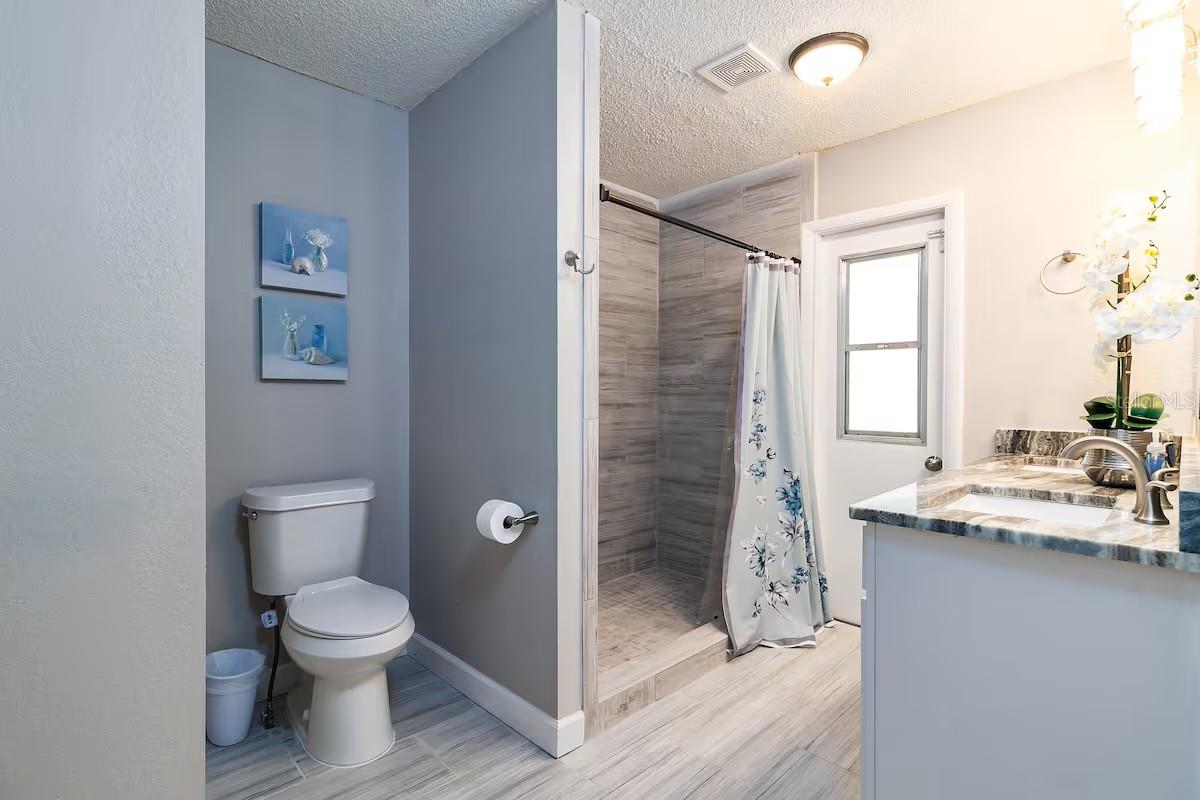 Image 8 of 18 For 3173 Cranberry Boulevard