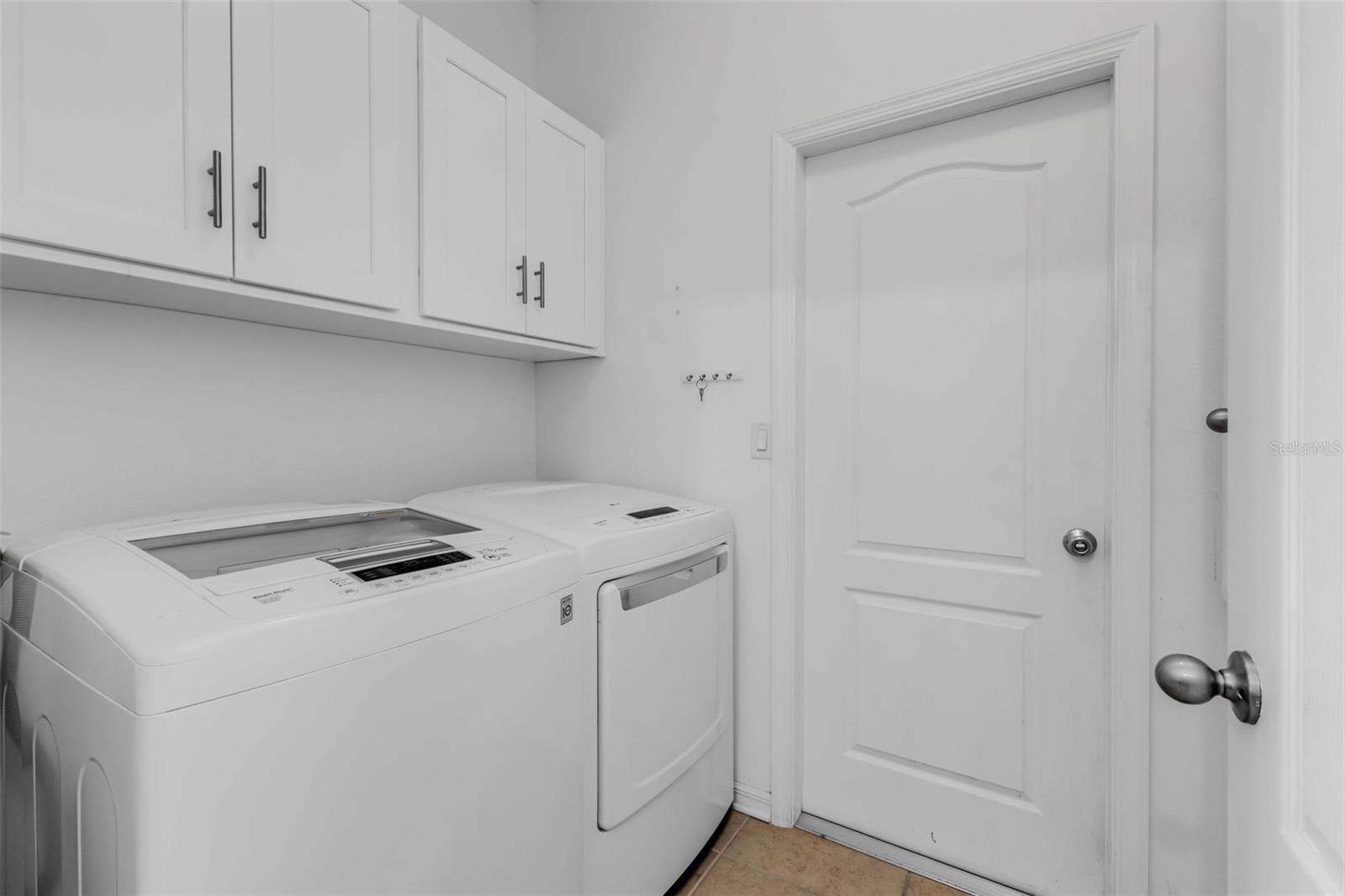 Image 35 of 61 For 4093 River Bank Way