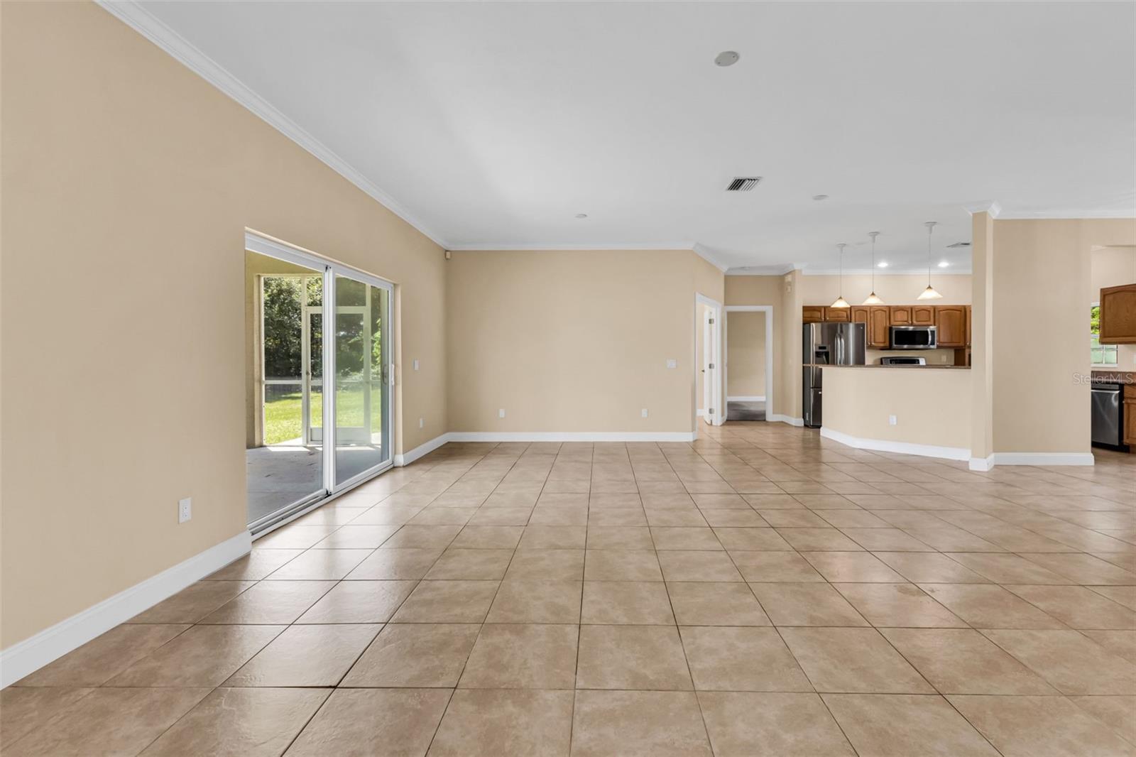 Image 12 of 39 For 25385 Sullan Court