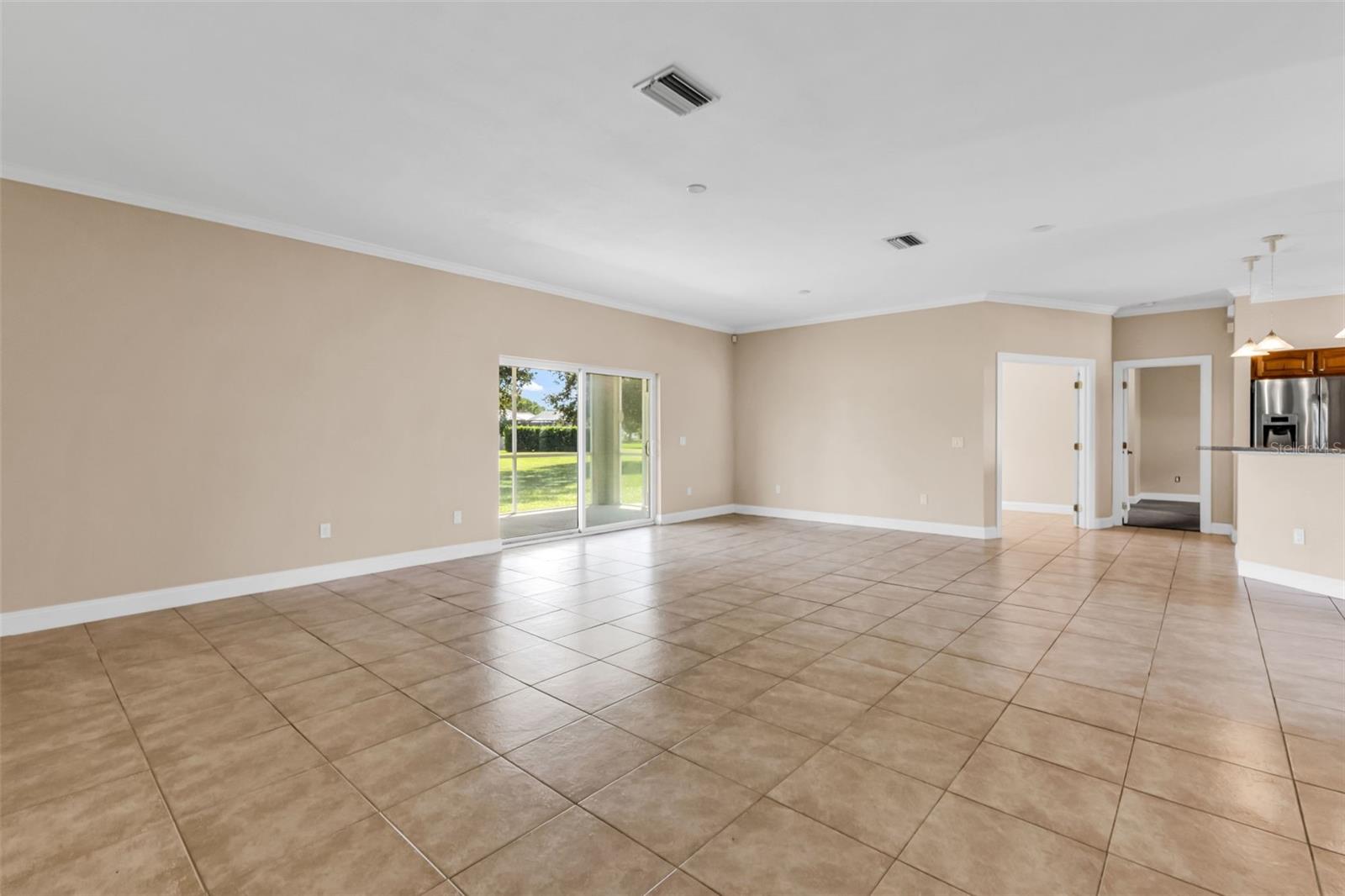 Image 14 of 39 For 25385 Sullan Court