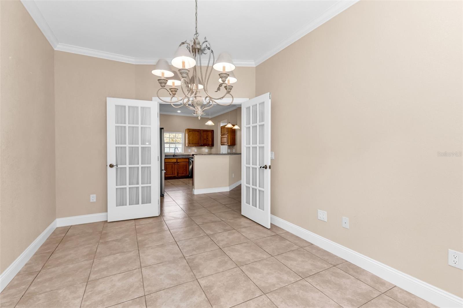 Image 16 of 39 For 25385 Sullan Court