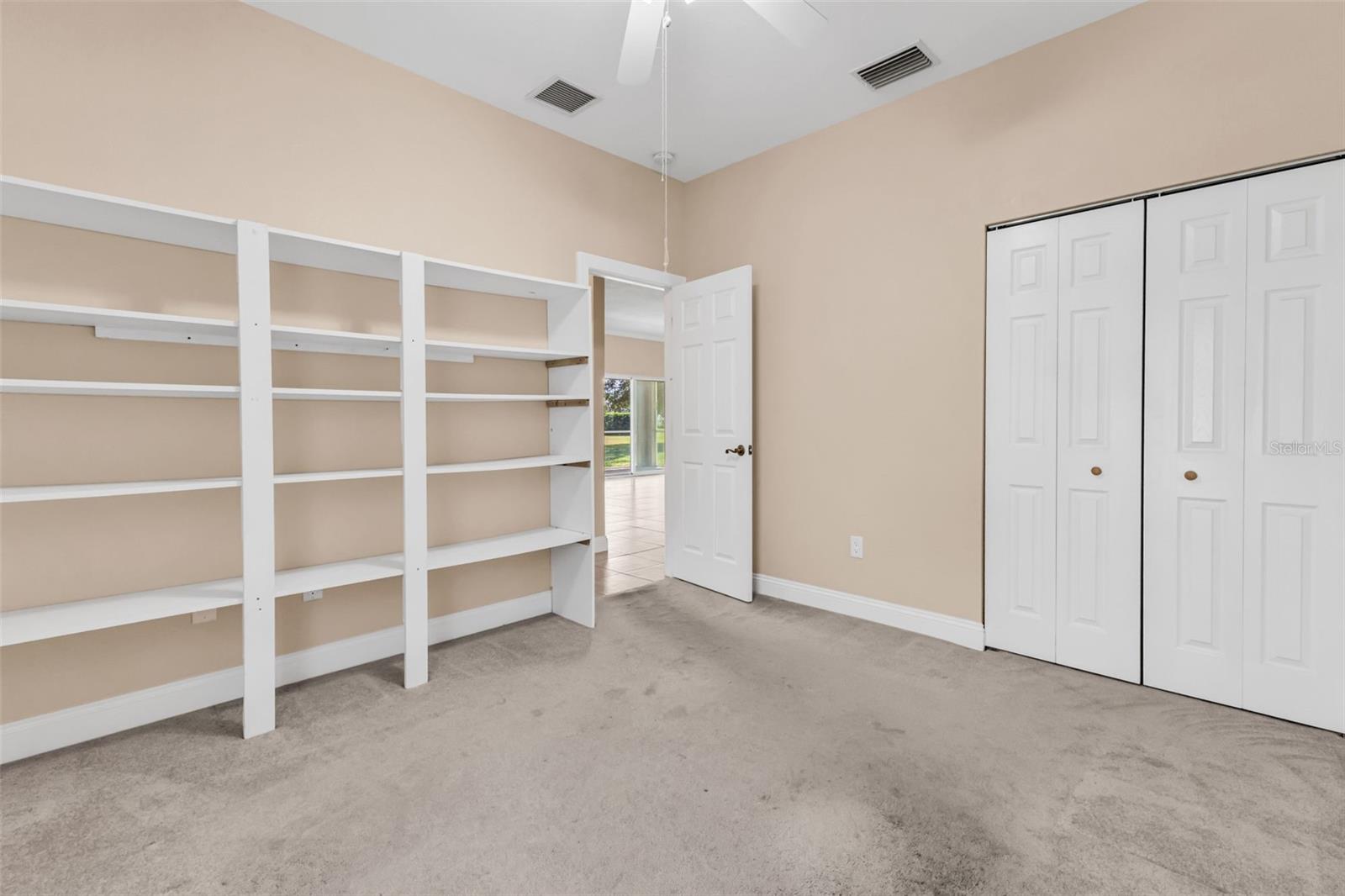 Image 22 of 39 For 25385 Sullan Court
