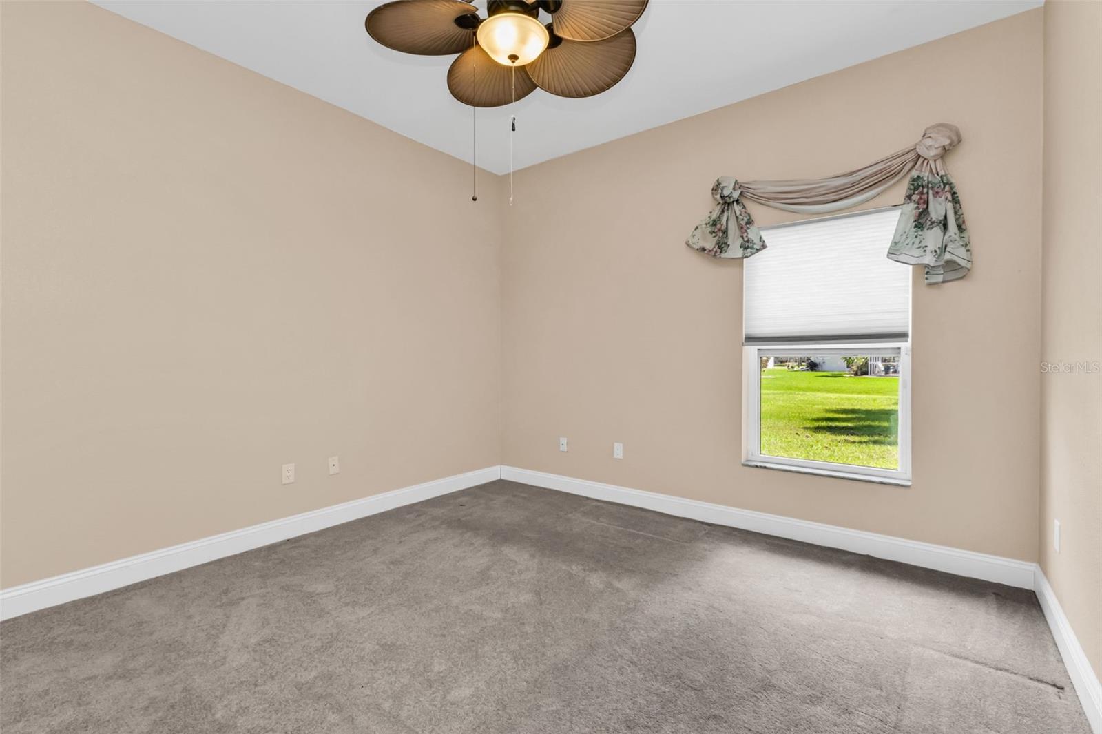 Image 24 of 39 For 25385 Sullan Court