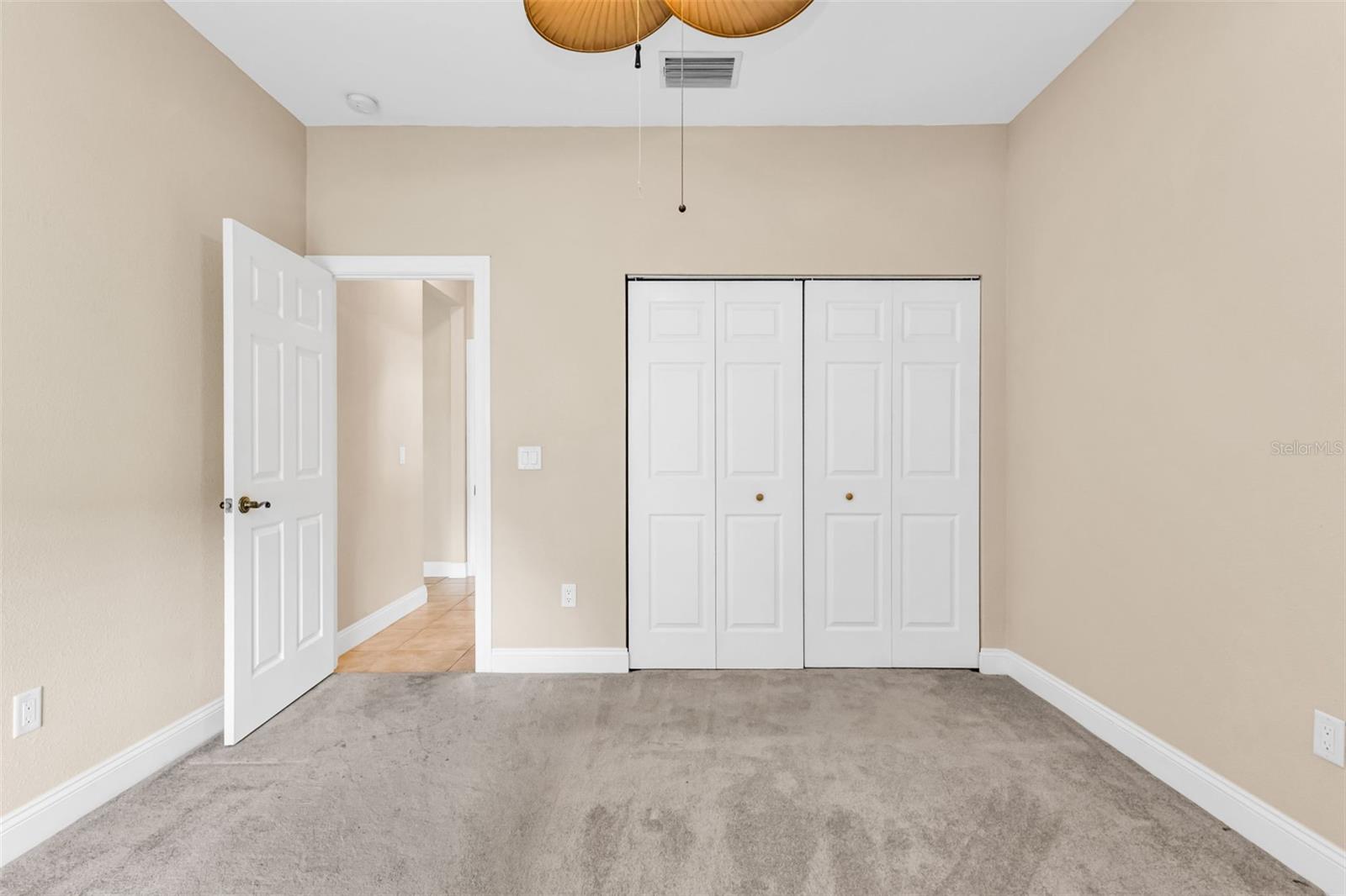 Image 25 of 39 For 25385 Sullan Court