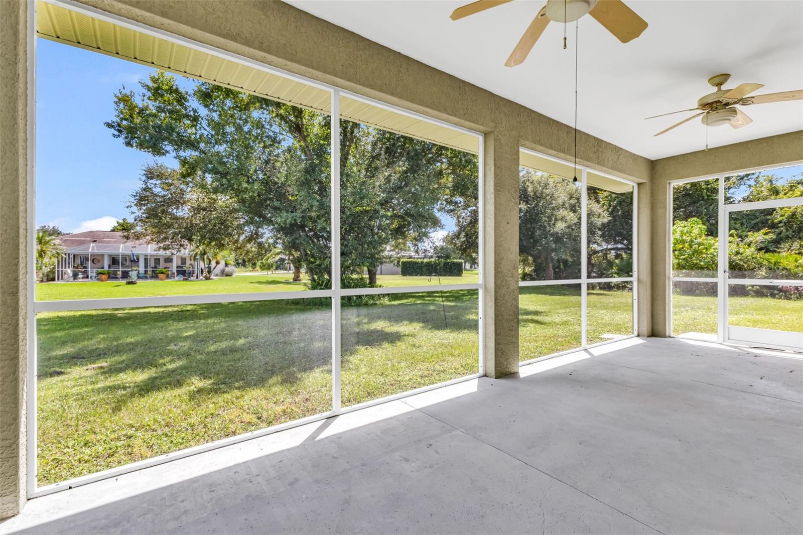 Image 28 of 39 For 25385 Sullan Court