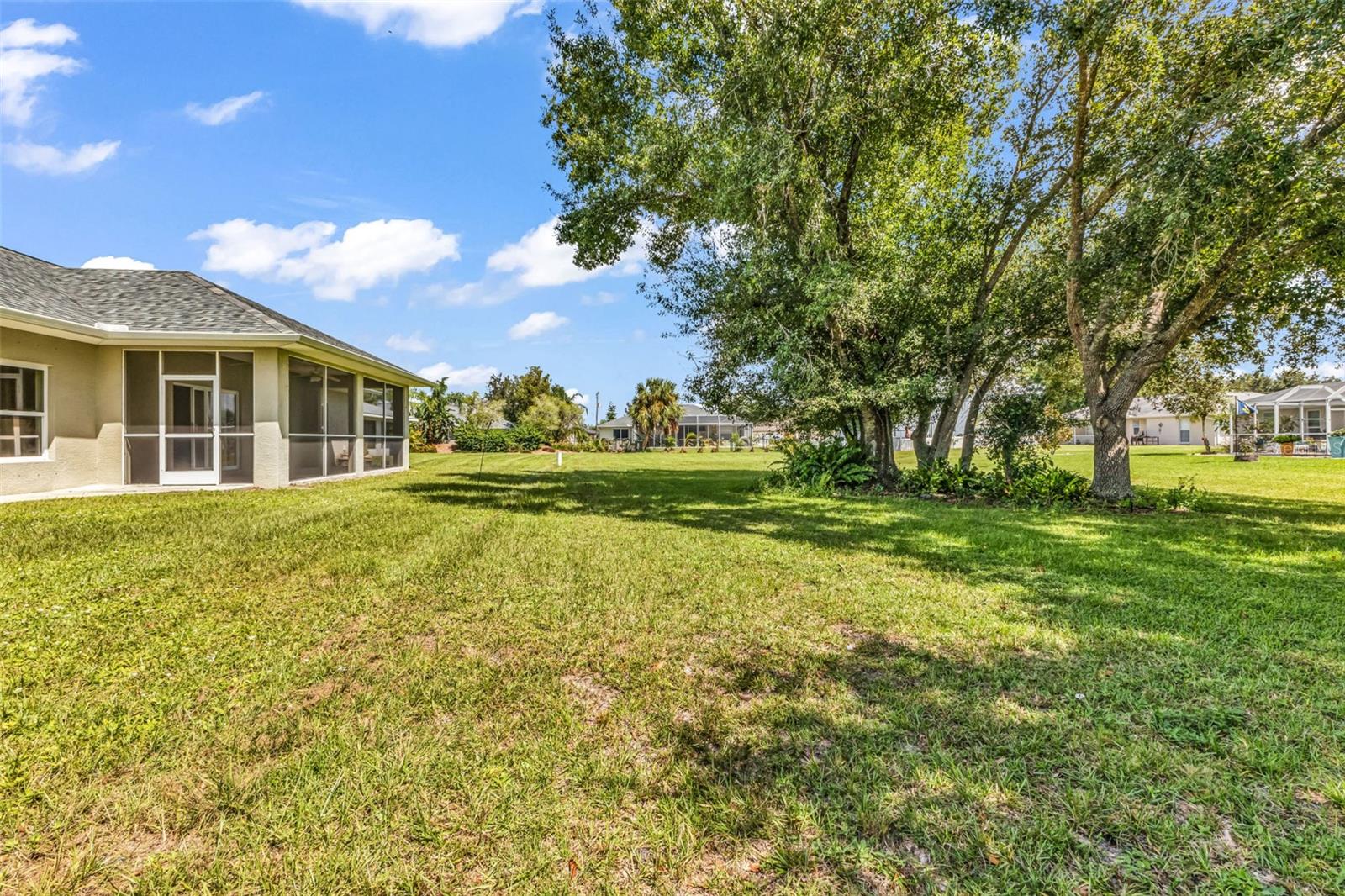 Image 32 of 39 For 25385 Sullan Court