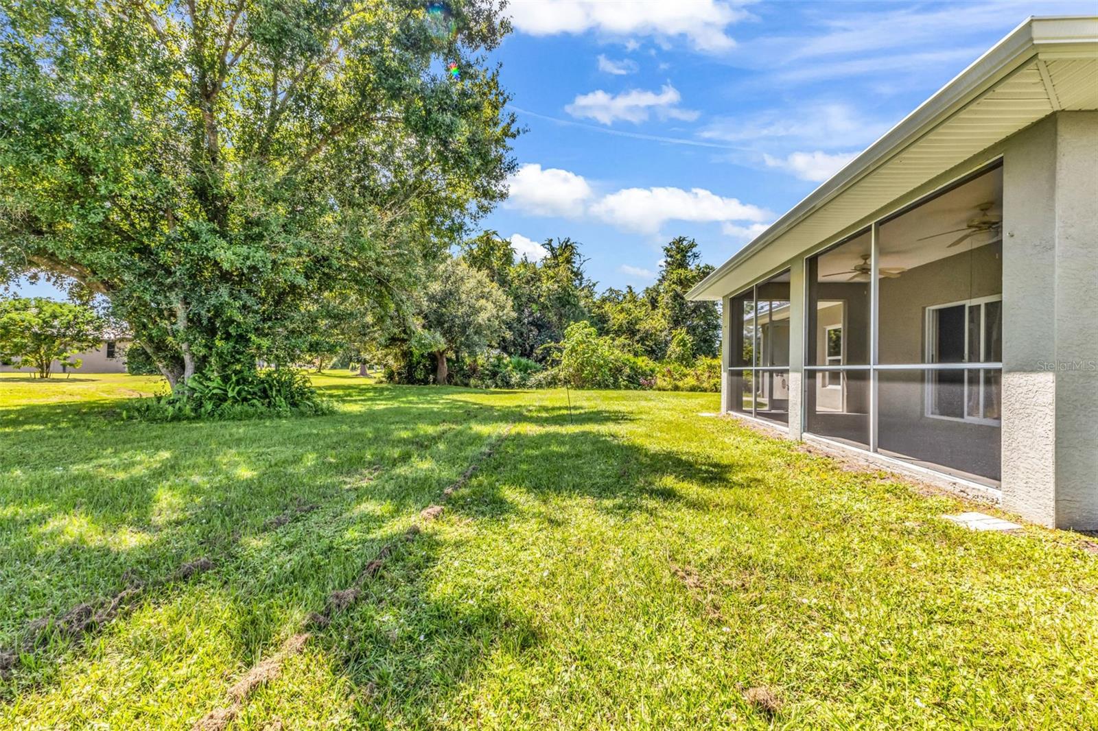 Image 34 of 39 For 25385 Sullan Court
