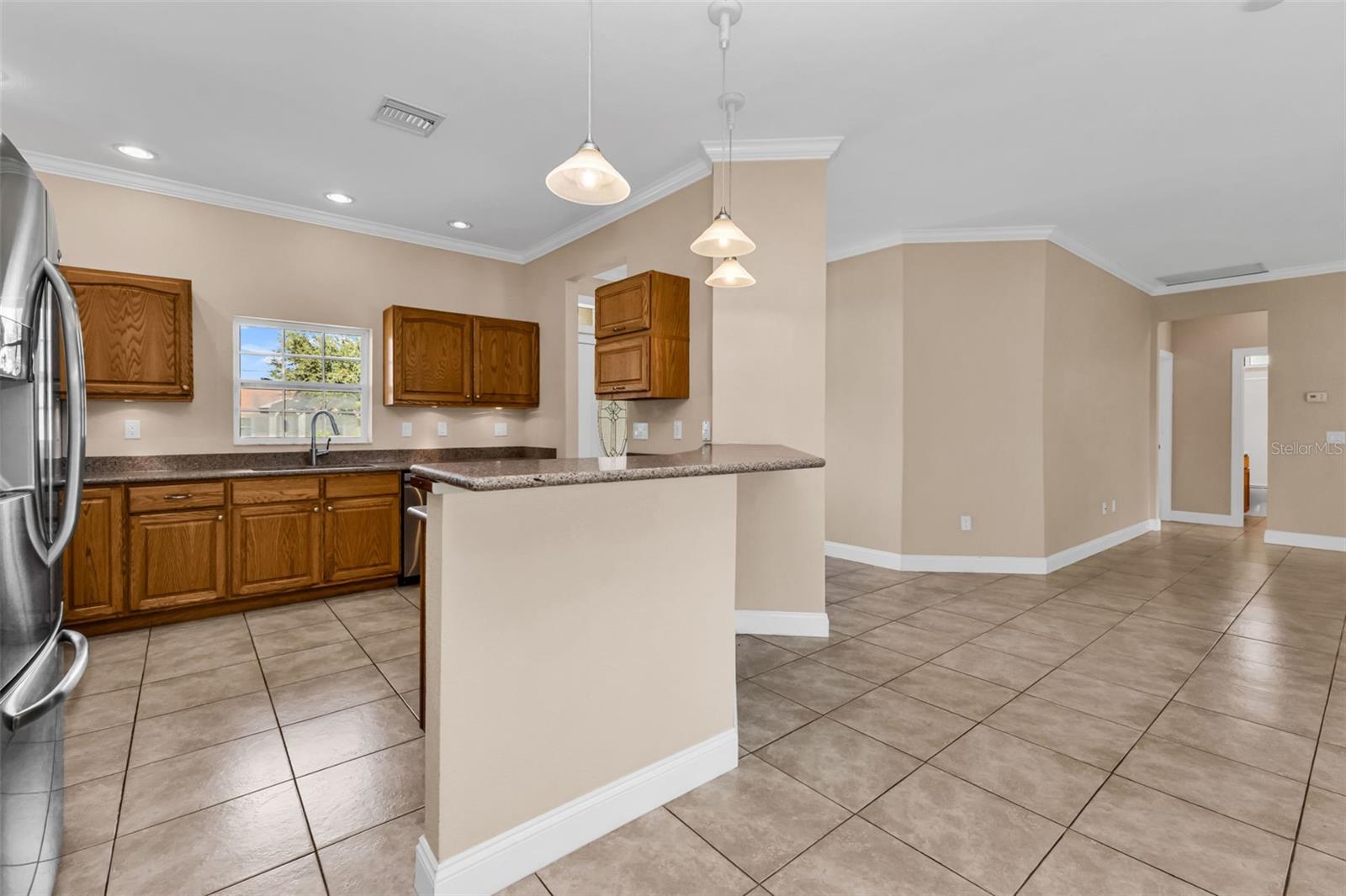 Image 9 of 39 For 25385 Sullan Court