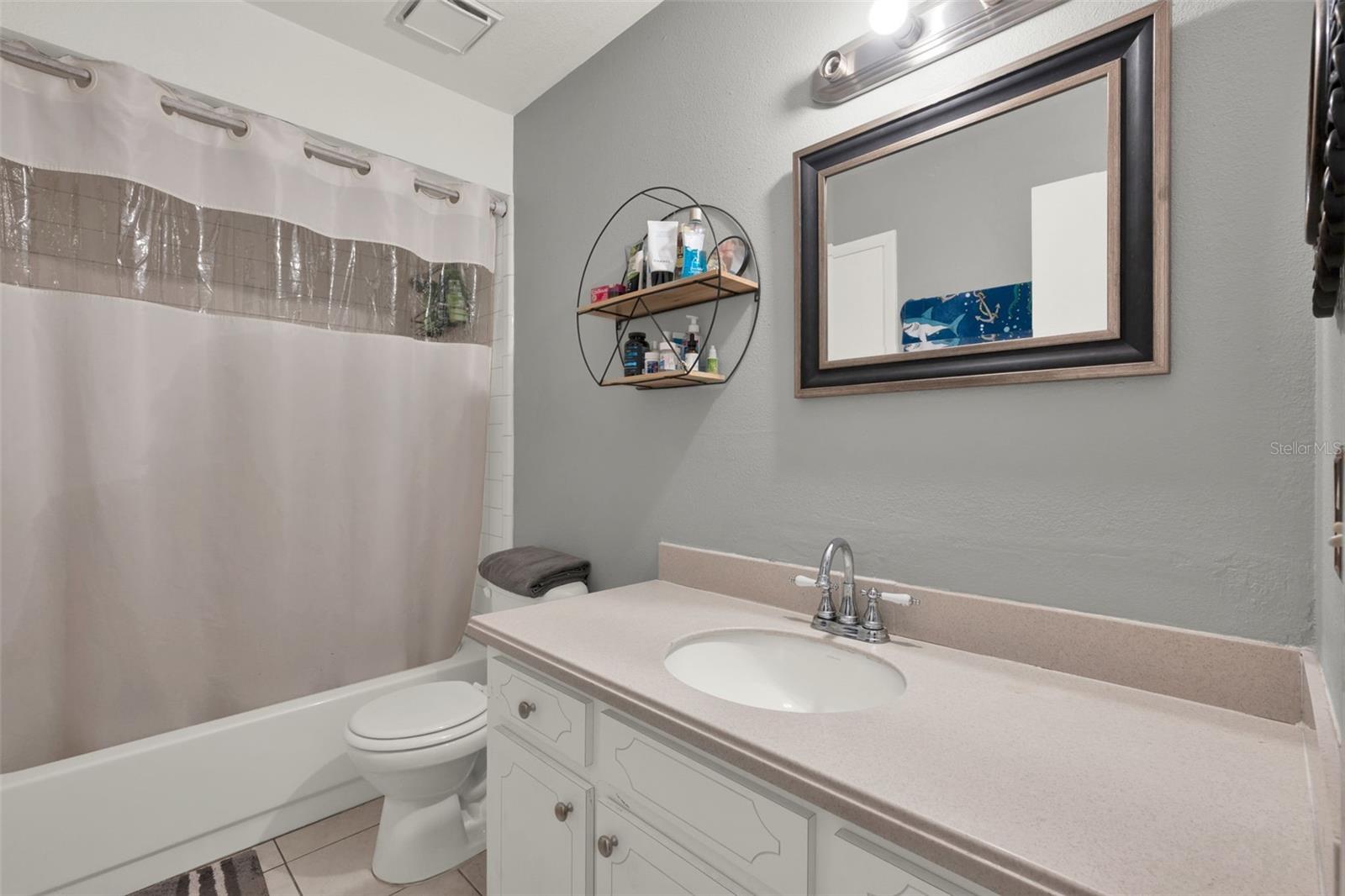 Image 14 of 26 For 807 Aspenwood Circle