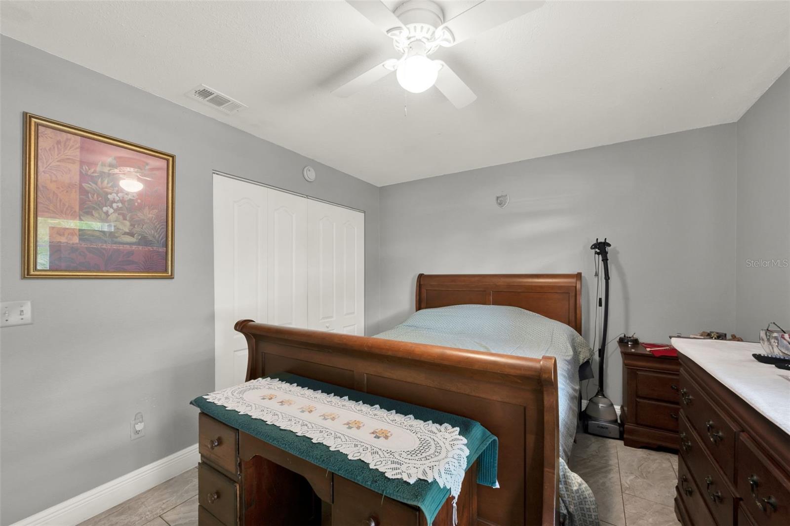 Image 17 of 26 For 807 Aspenwood Circle