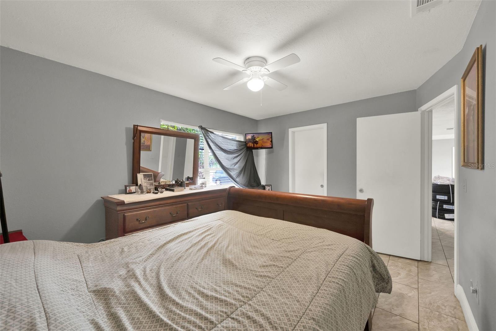 Image 18 of 26 For 807 Aspenwood Circle