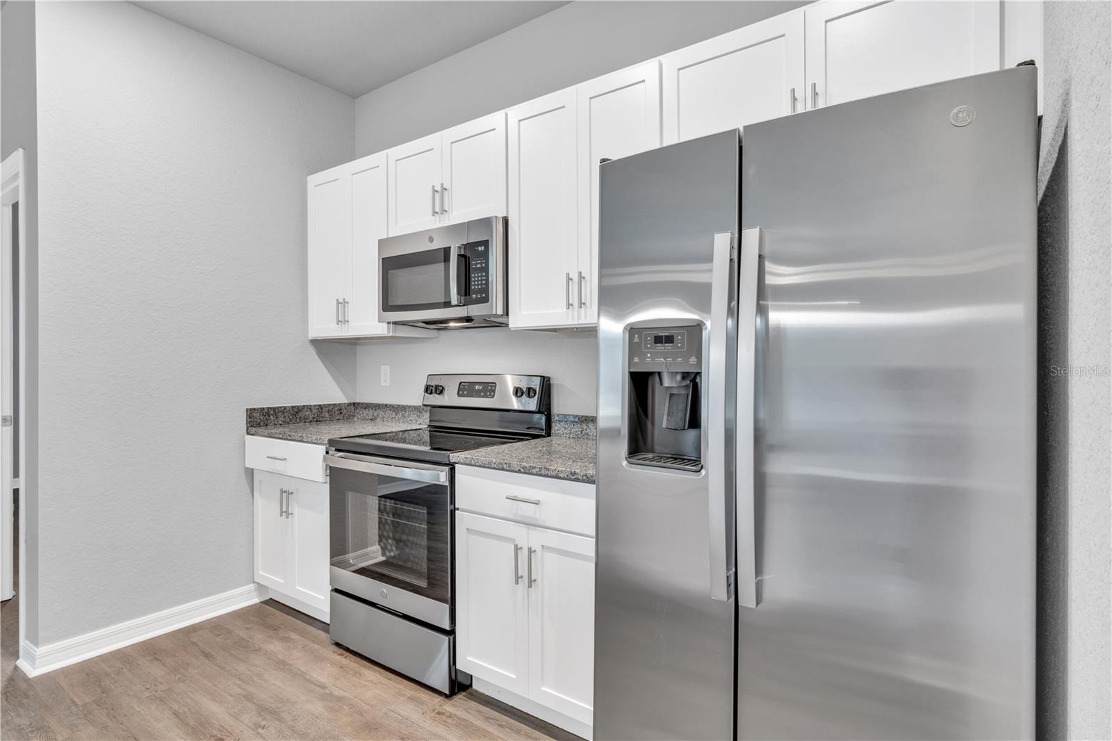 Image 10 of 25 For 14309 Aldridge Avenue