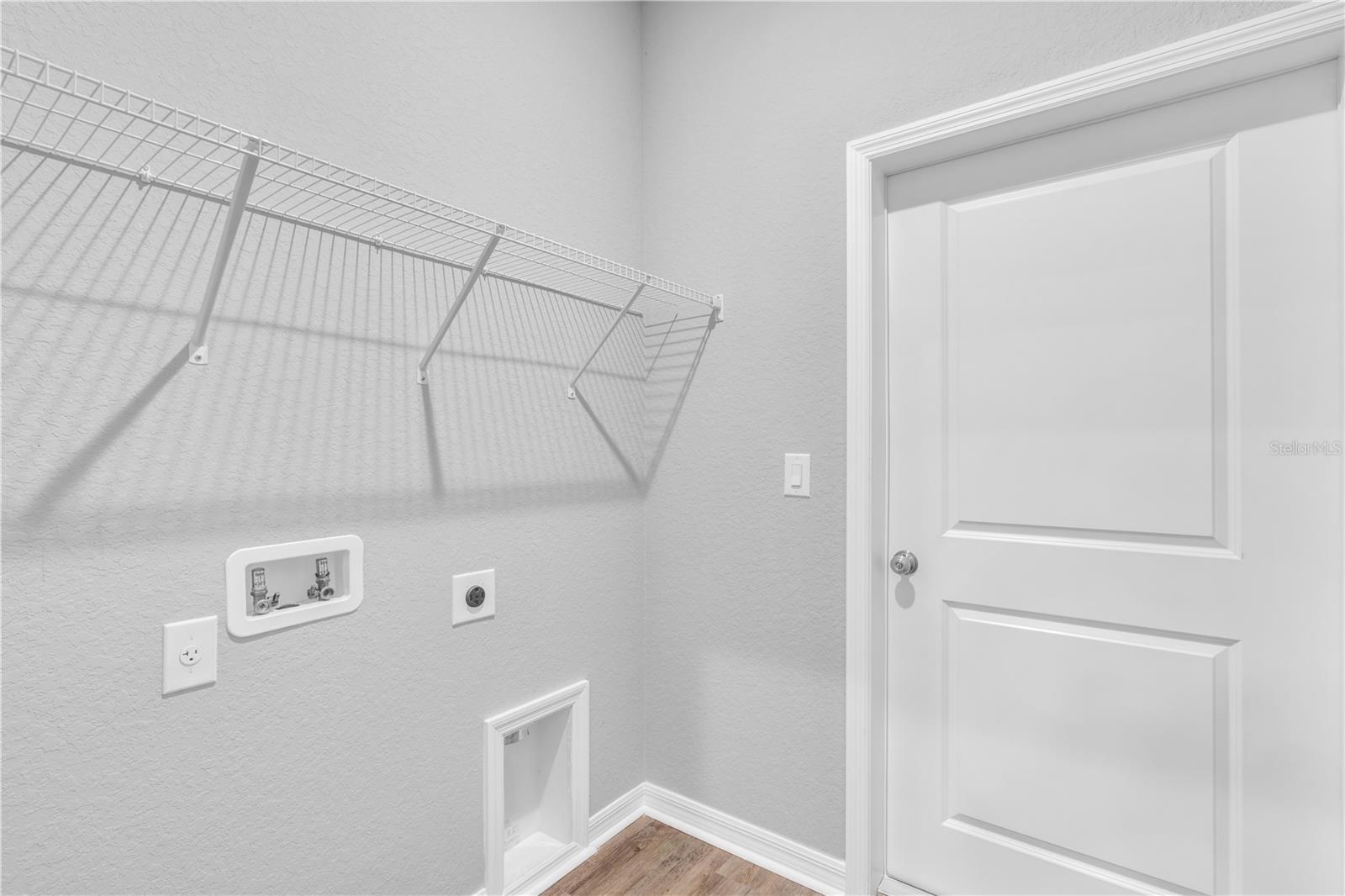 Image 20 of 25 For 14309 Aldridge Avenue