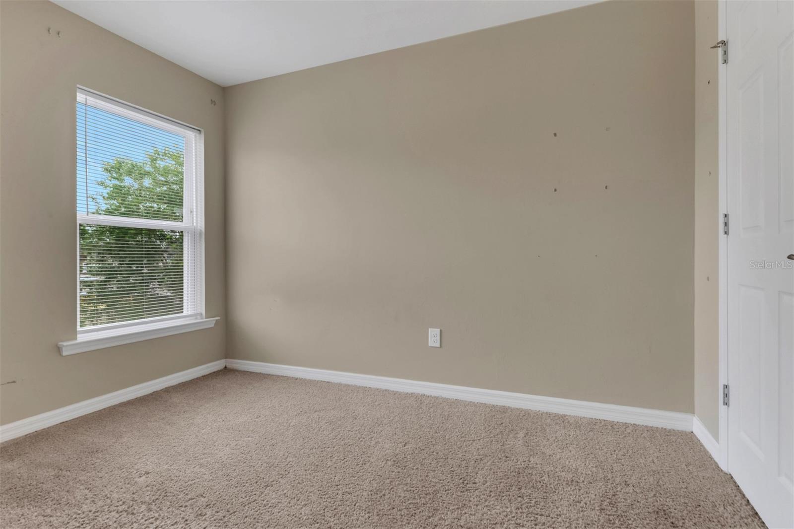 Image 20 of 24 For 3779 Crofton Court