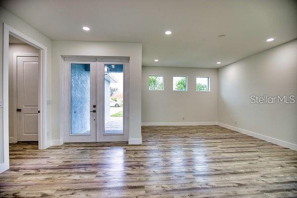 Image 11 of 29 For 17434 Oro Court