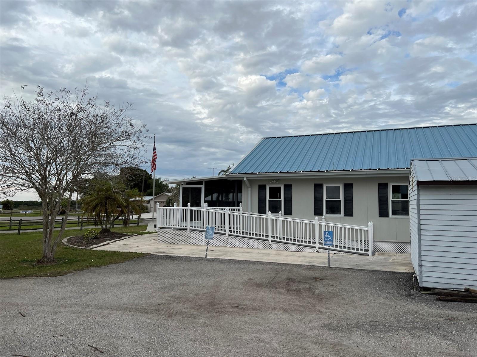 Image 33 of 33 For 36 Vine Circle