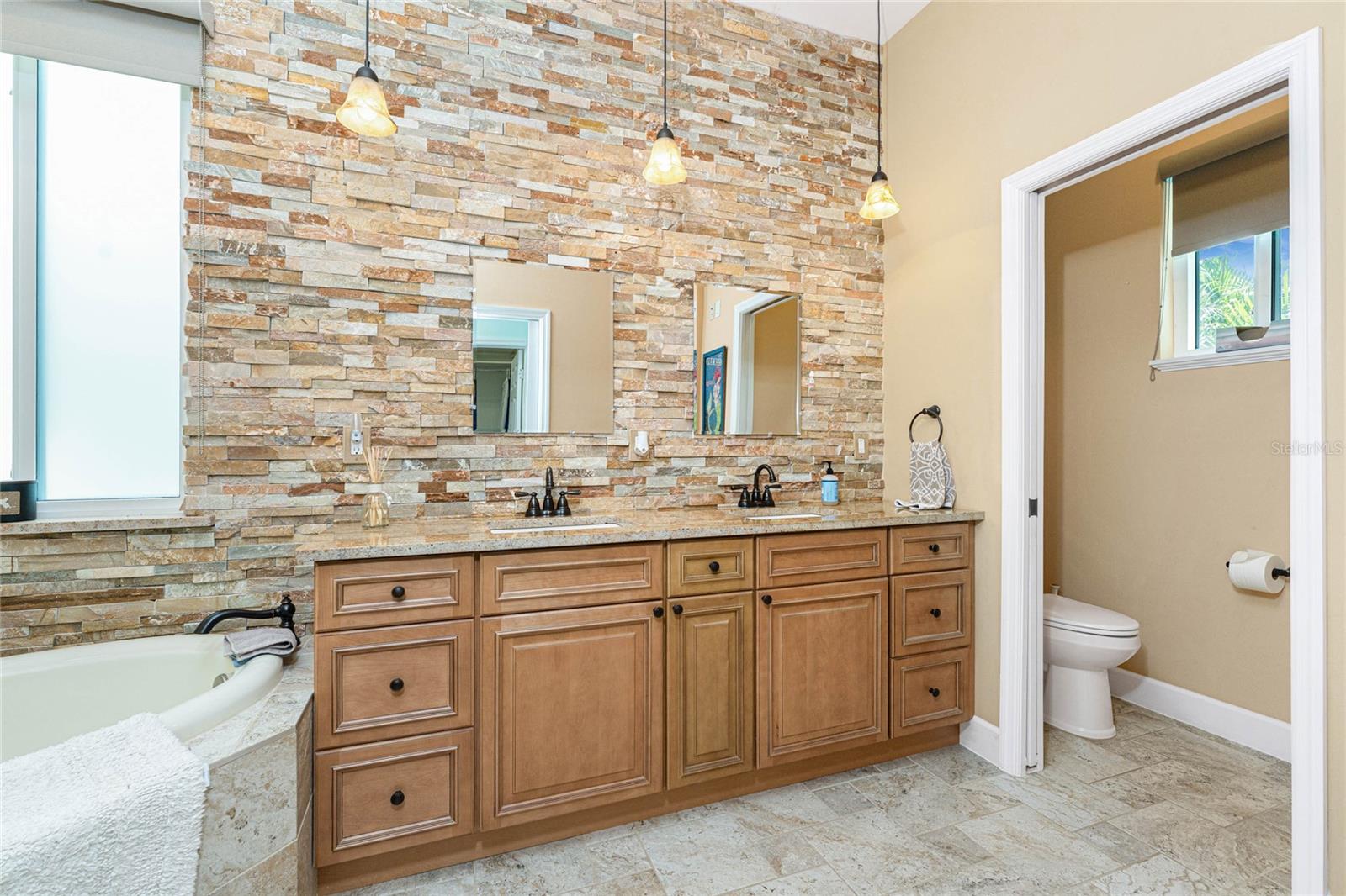 Image 31 of 85 For 16386 Nogales Court