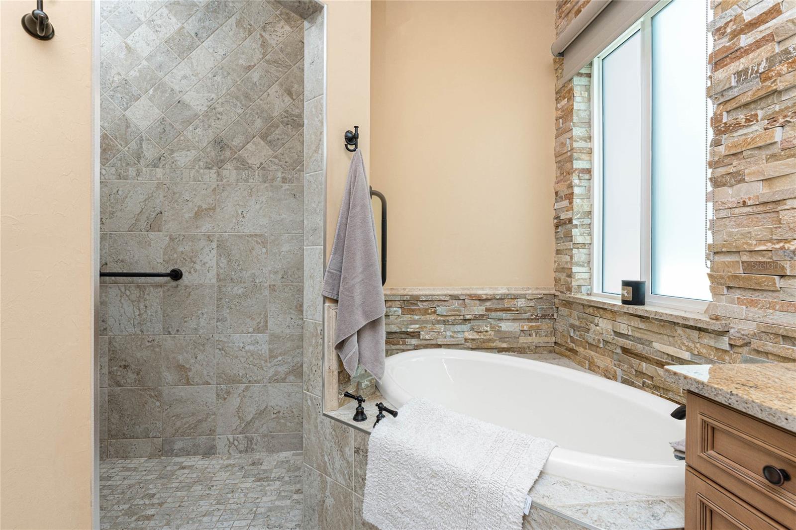 Image 33 of 85 For 16386 Nogales Court