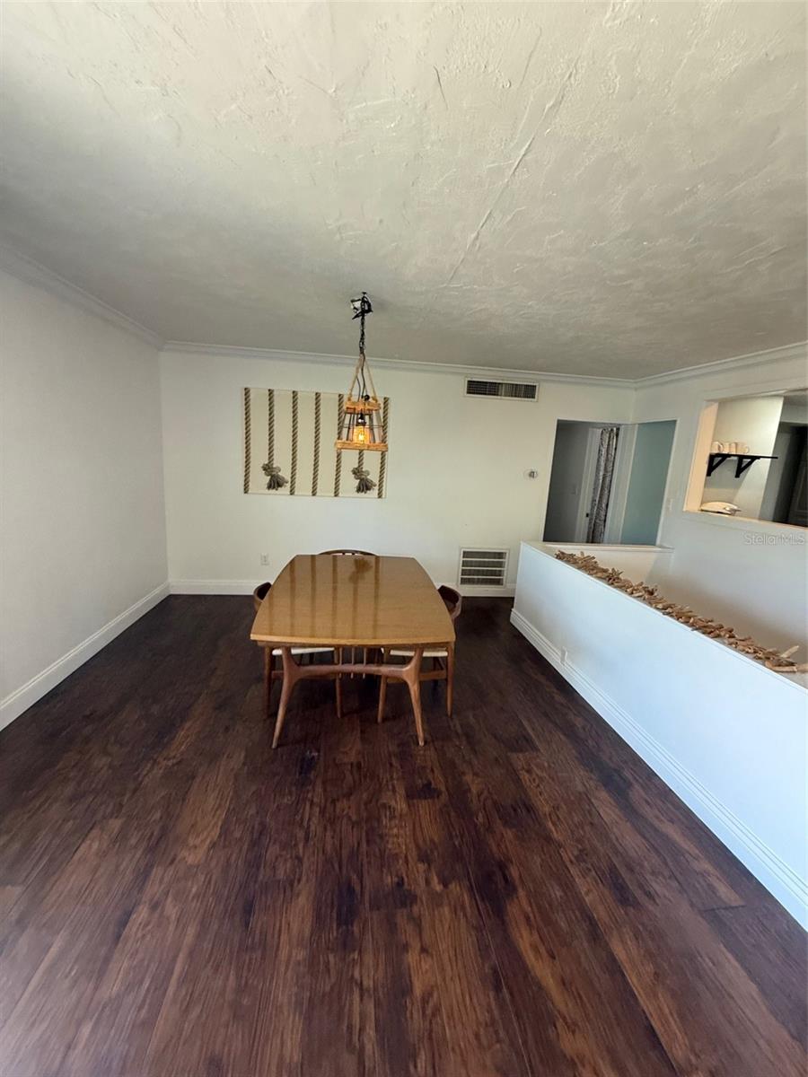 Image 10 of 16 For 4439 Ocean Boulevard 2a