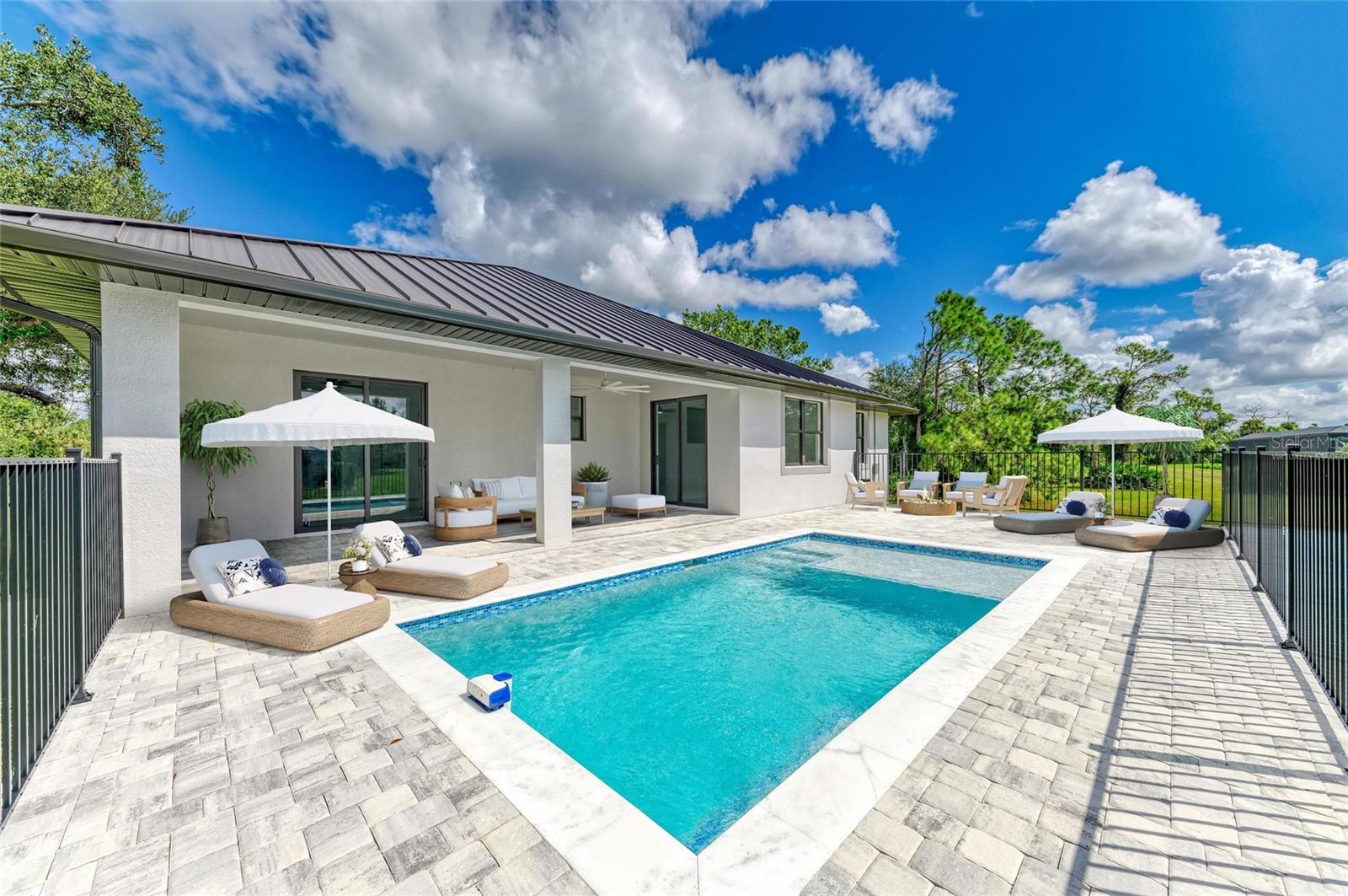 Image 15 of 62 For 16760 Acapulco Road