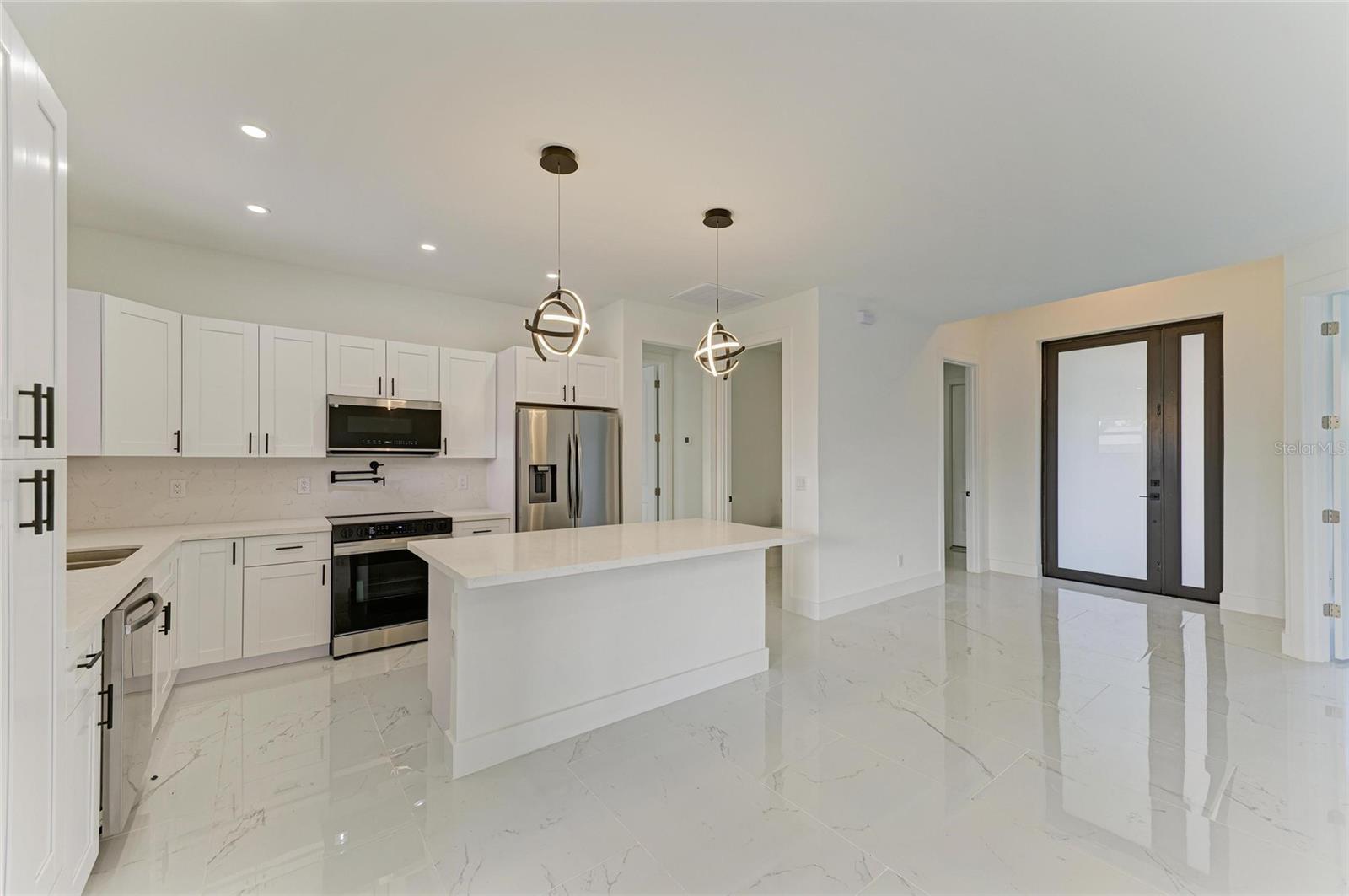 Image 23 of 62 For 16760 Acapulco Road