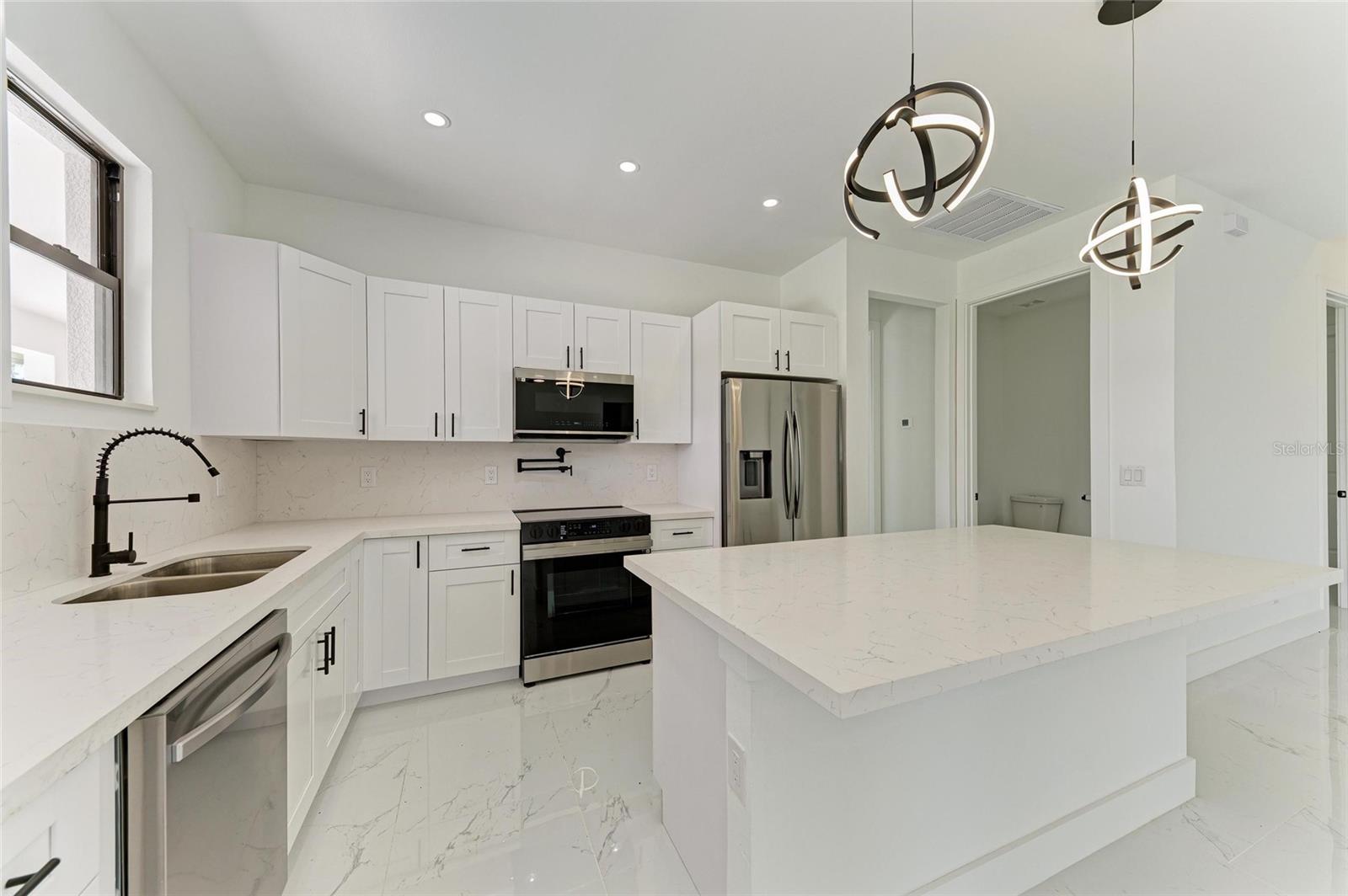 Image 27 of 62 For 16760 Acapulco Road