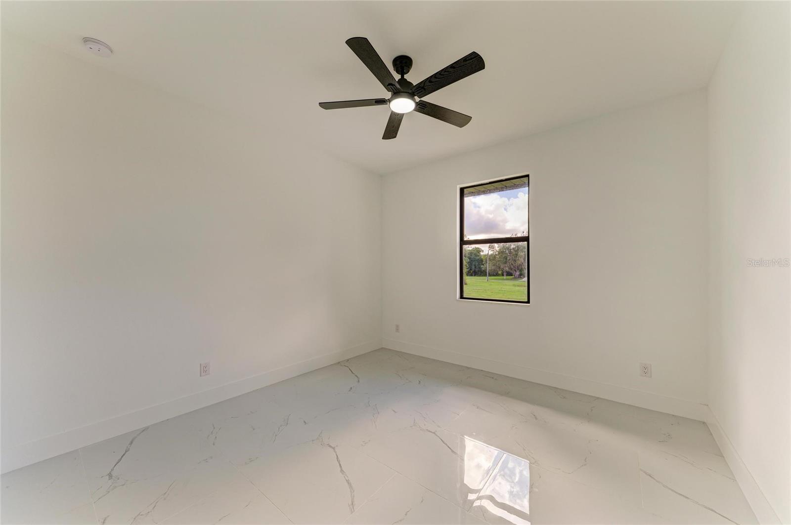 Image 42 of 62 For 16760 Acapulco Road