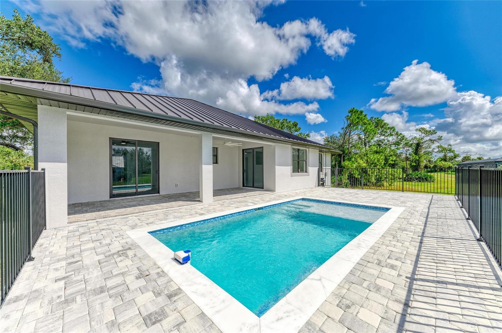 Image 53 of 62 For 16760 Acapulco Road