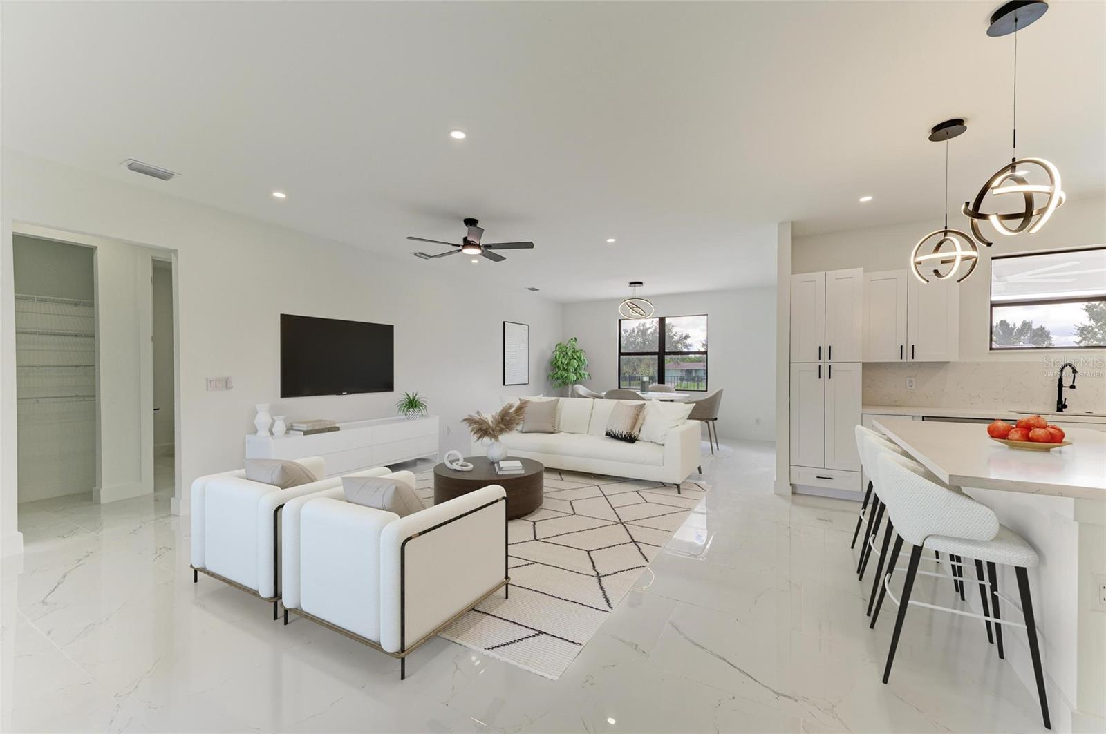 Image 8 of 62 For 16760 Acapulco Road