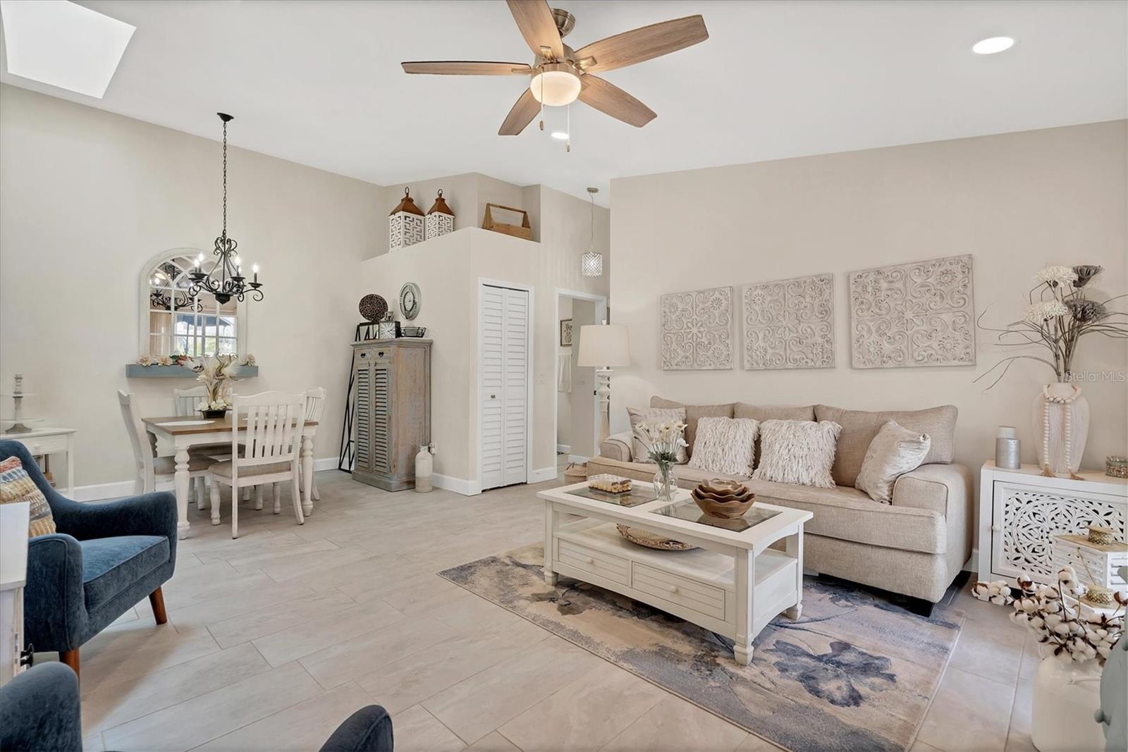 Image 10 of 39 For 3300 Loveland Boulevard 1001