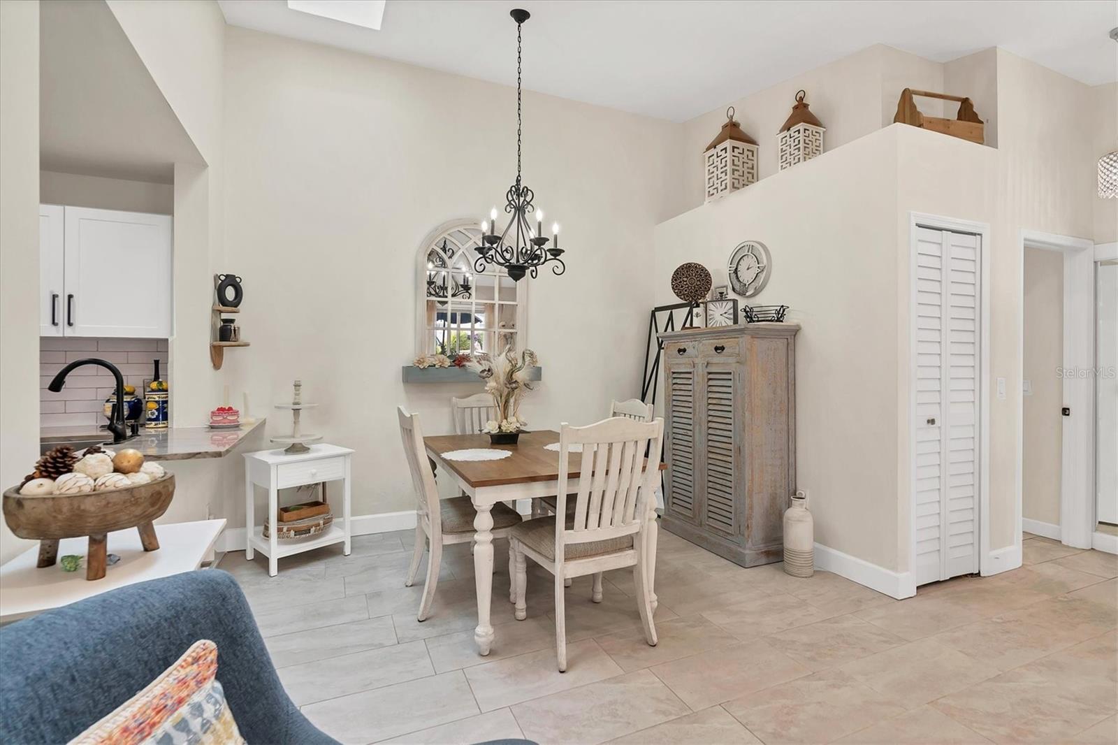 Image 12 of 39 For 3300 Loveland Boulevard 1001