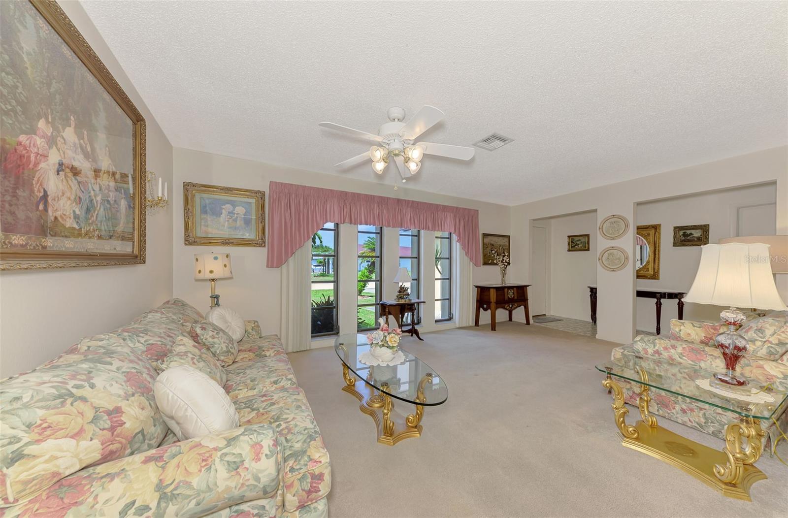 Image 12 of 62 For 917 Tropical Avenue Nw