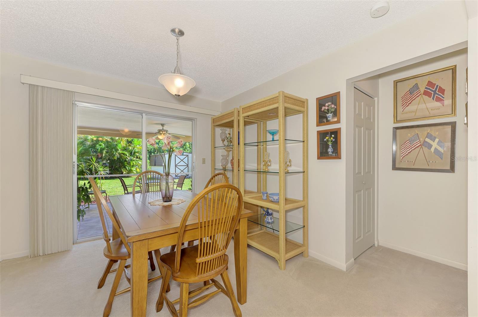 Image 14 of 62 For 917 Tropical Avenue Nw