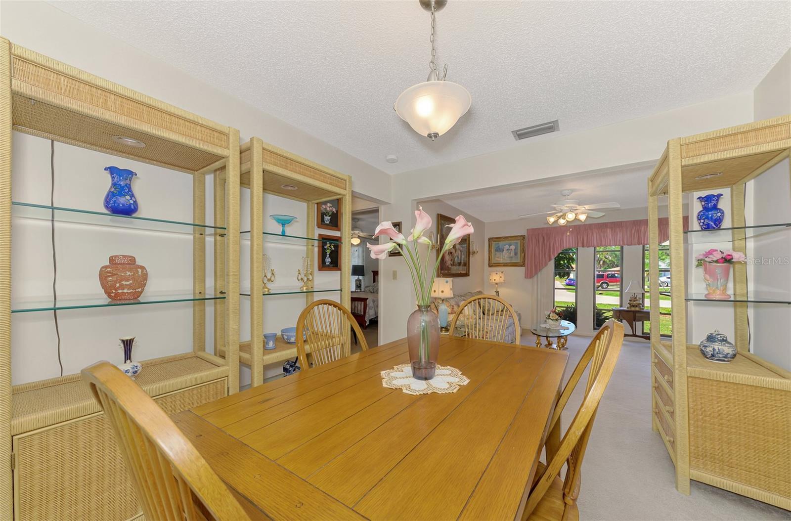 Image 16 of 62 For 917 Tropical Avenue Nw
