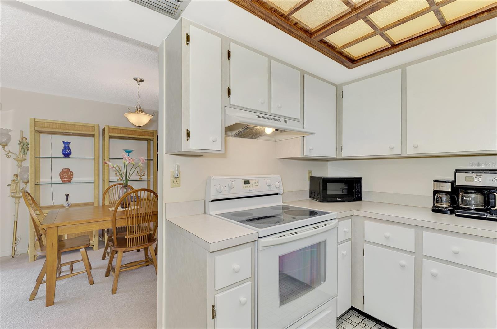Image 20 of 62 For 917 Tropical Avenue Nw