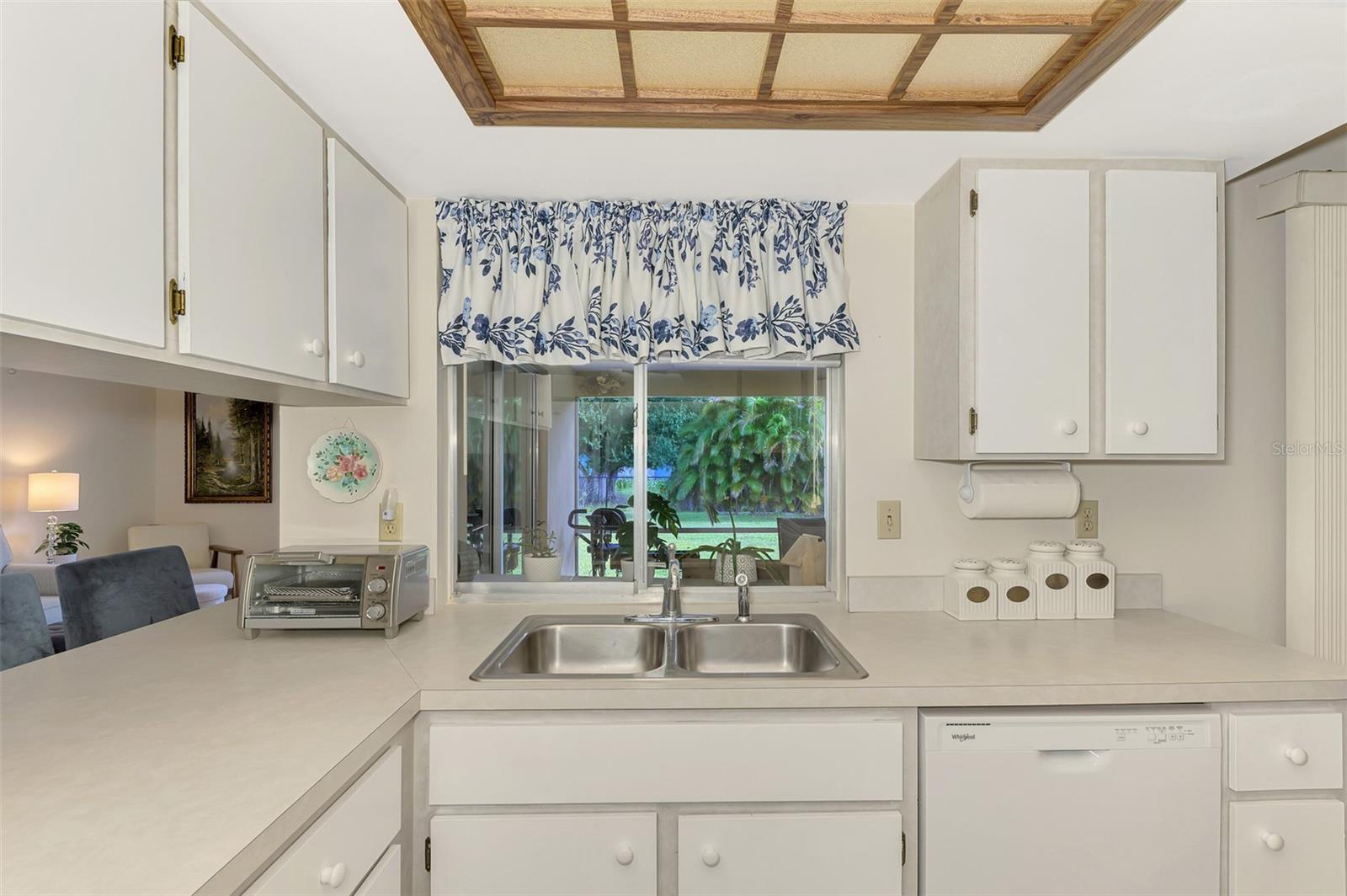 Image 21 of 62 For 917 Tropical Avenue Nw
