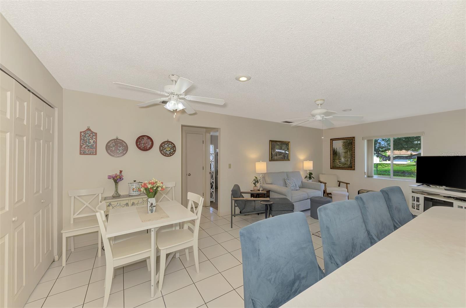 Image 27 of 62 For 917 Tropical Avenue Nw
