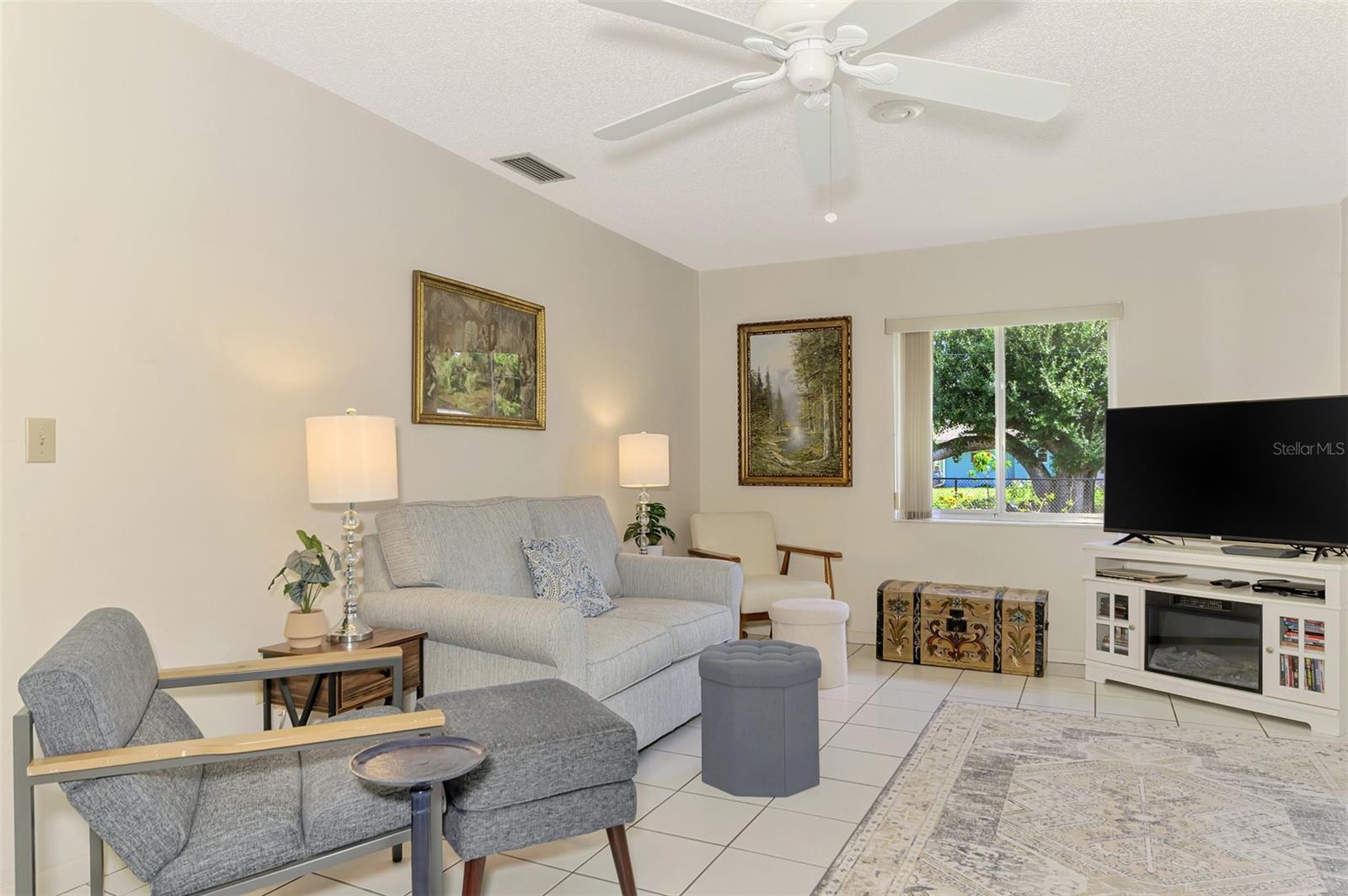 Image 31 of 62 For 917 Tropical Avenue Nw